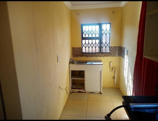 3 BEDROOM PROPERTY TO RENT IN PROTEA GLEN